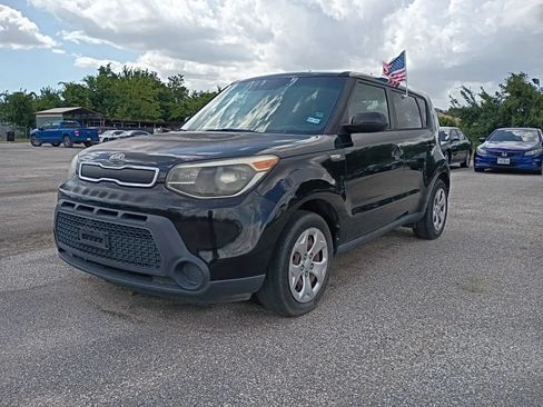Used 2014 Kia Soul FWD image 1