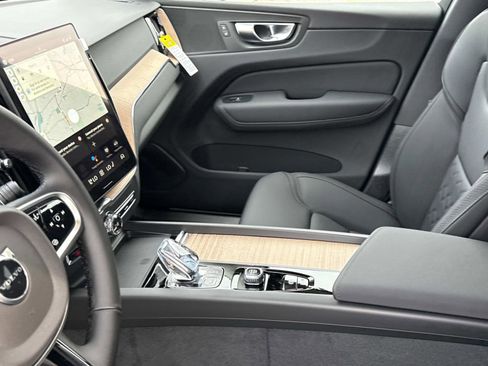 New 2026 Volvo XC60 B5 Plus w/ Climate Package image 19