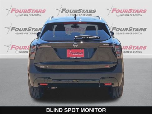 New 2026 Nissan Kicks SR w/ SR Premium Package image 5