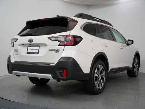 Used 2020 Subaru Outback Limited XT image 9