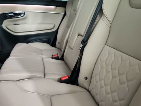 Used 2027 Volvo XC90 B6 Plus AWD/4WD image 30