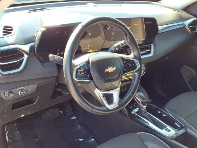 Used 2024 Chevrolet TrailBlazer LT w/ Convenience Package AWD/4WD image 19