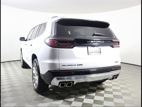 Used 2024 GMC Acadia Denali AWD/4WD image 4