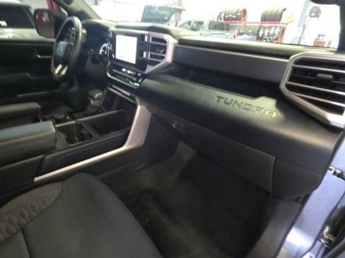 Used 2025 Toyota Tundra SR5 w/ SR5 Convenience Package AWD/4WD image 23