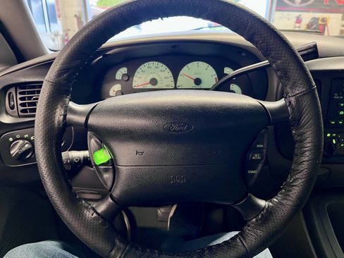 Used 2001 Ford F150 Lightning image 11