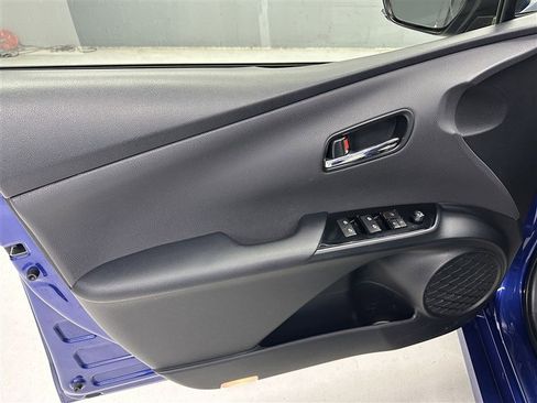 Used 2016 Toyota Prius Two image 14