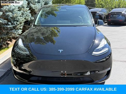 Used 2023 Tesla Model Y Long Range AWD/4WD image 2
