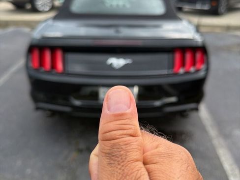 Used 2020 Ford Mustang Premium RWD image 10