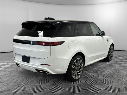 New 2025 Land Rover Range Rover Sport Dynamic SE AWD/4WD image 5