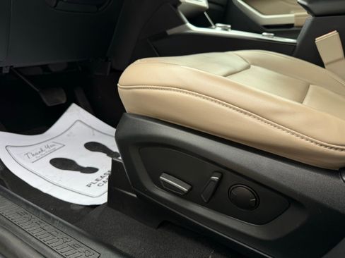 Used 2021 Ford Explorer XLT w/ Equipment Group 202A image 47