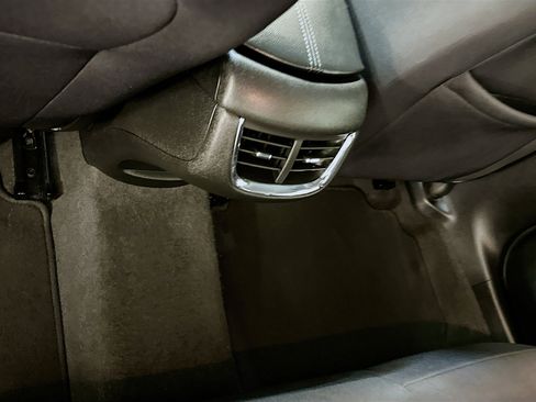 Used 2024 Chevrolet Malibu LT FWD image 29