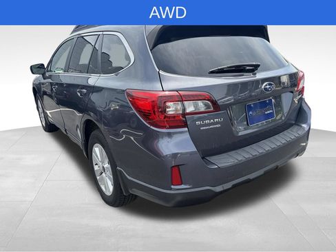 Used 2015 Subaru Outback 2.5i Premium AWD/4WD image 3