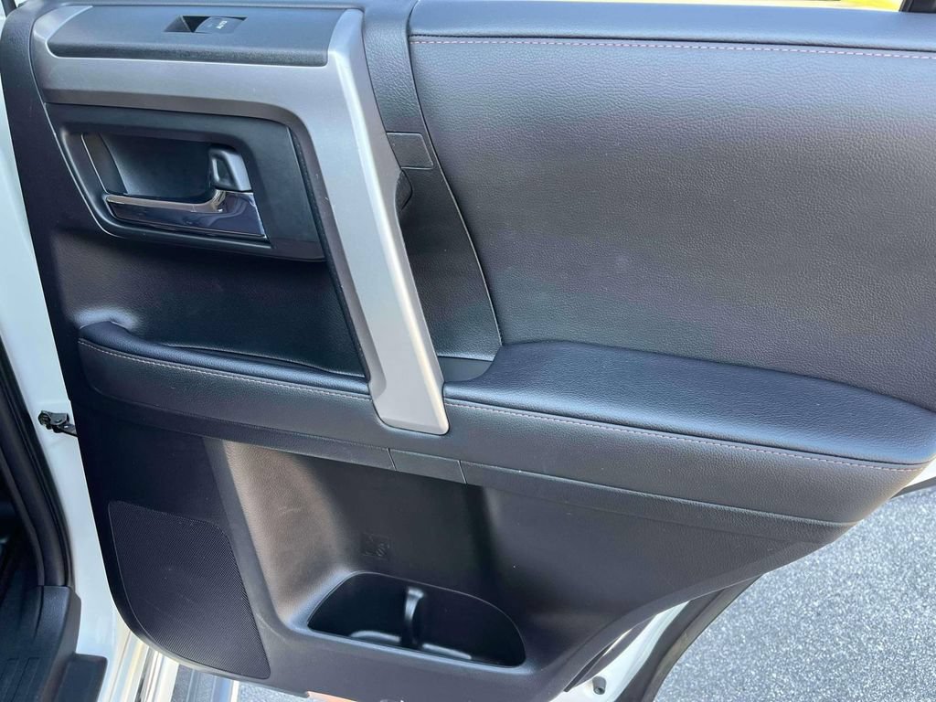 Used 2023 Toyota 4Runner Limited AWD/4WD image 18
