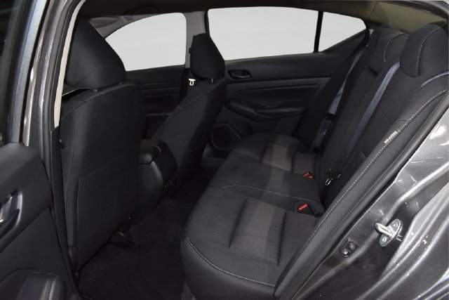 Used 2025 Nissan Altima 2.5 SV FWD image 19