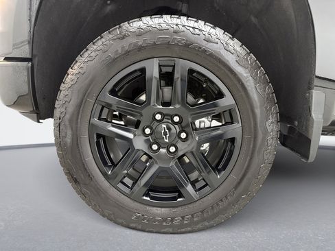 Used 2026 Chevrolet Silverado 1500 Custom Trail Boss w/ LPO, Dark Essentials Package AWD/4WD image 25