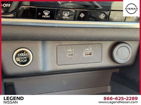 Used 2023 Nissan Rogue SV image 26