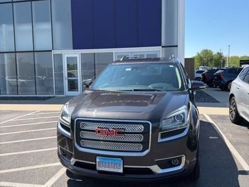 Used 2017 GMC Acadia Limited SLT AWD/4WD image 4
