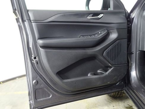 New 2025 Jeep Grand Cherokee Laredo X image 17