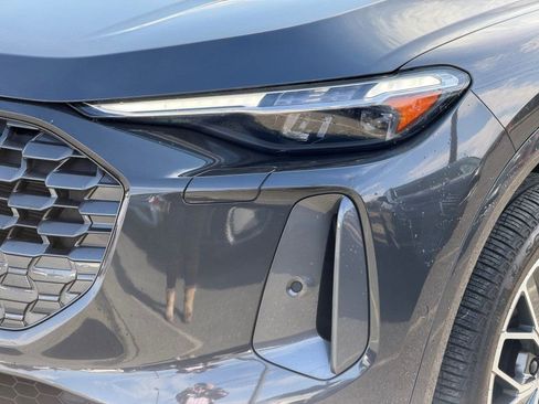 Certified 2025 Audi Q5 2.0T Premium Plus image 7