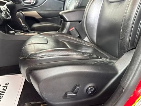Used 2018 Jeep Cherokee Limited w/ High Altitude Package AWD/4WD image 13