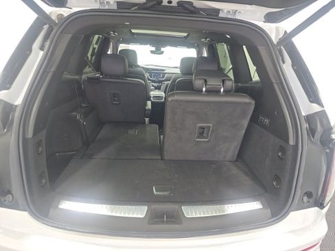 Used 2024 Cadillac XT6 Sport w/ Technology Package AWD/4WD image 8