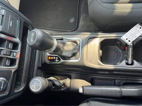 Used 2021 Jeep Wrangler Unlimited Sport AWD/4WD image 15