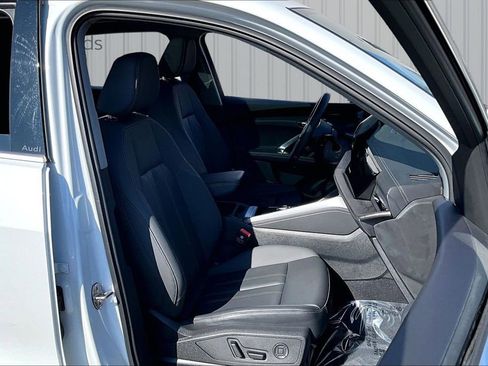 Used 2025 Audi Q5 Premium Plus w/ Premium Plus image 29