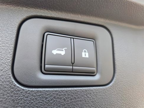 New 2026 Nissan Armada Platinum image 11