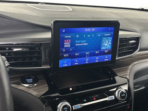 Used 2023 Ford Explorer Limited RWD image 32