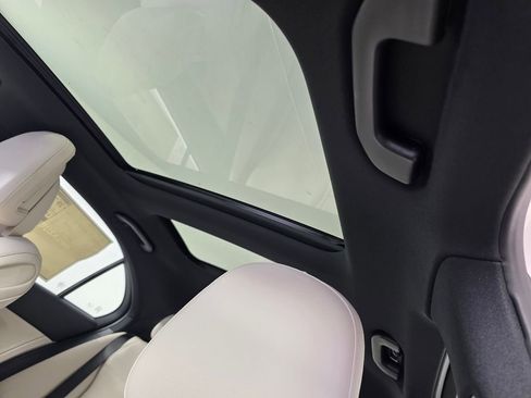 New 2026 Mercedes-Benz C 300 Sedan image 9