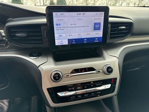 Used 2022 Ford Explorer XLT w/ Class IV Trailer Tow Package image 25