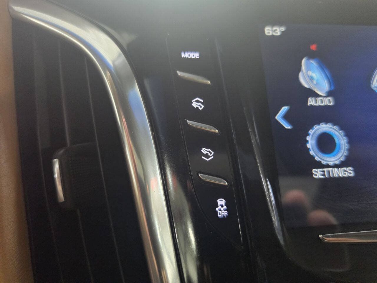 Used 2017 Cadillac Escalade Platinum AWD/4WD image 46