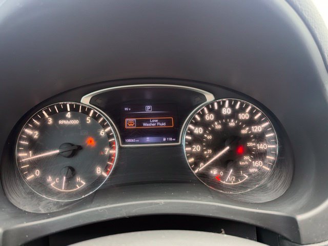 Used 2018 Nissan Altima 2.5 SR FWD image 14