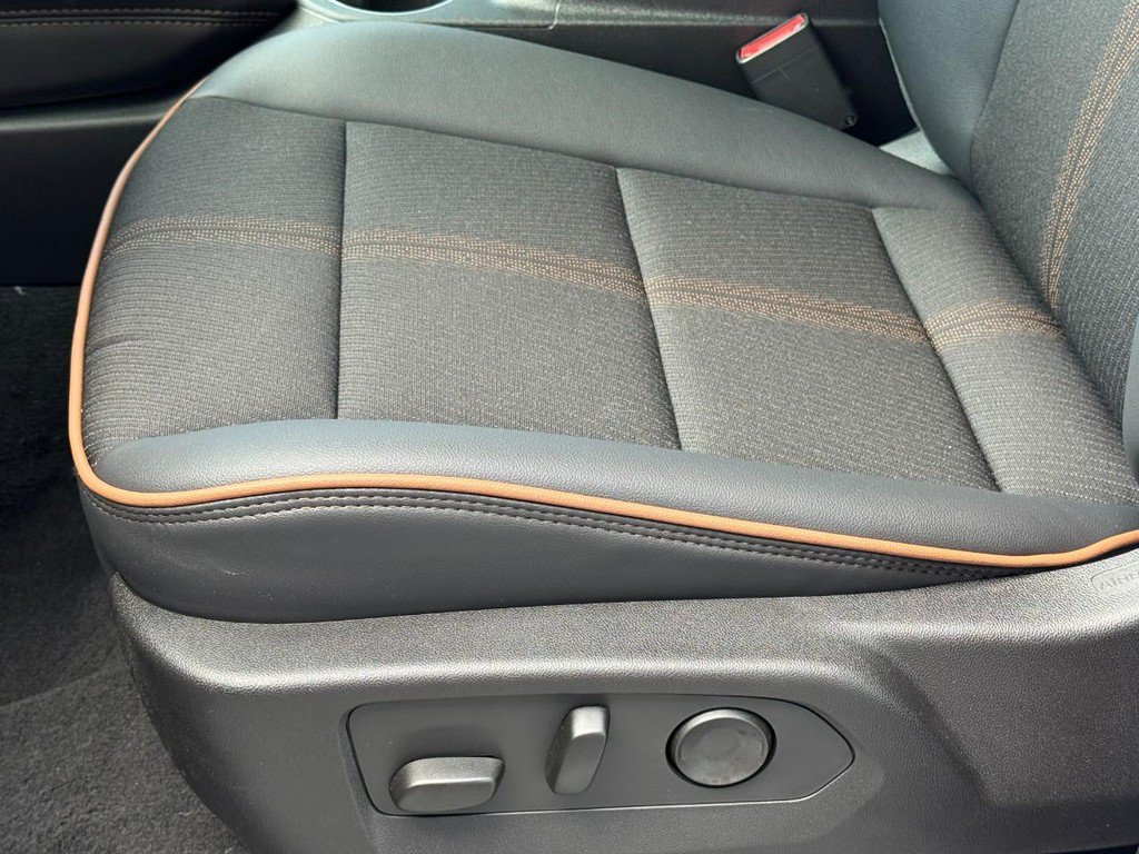 New 2026 GMC Canyon AT4 AWD/4WD image 19
