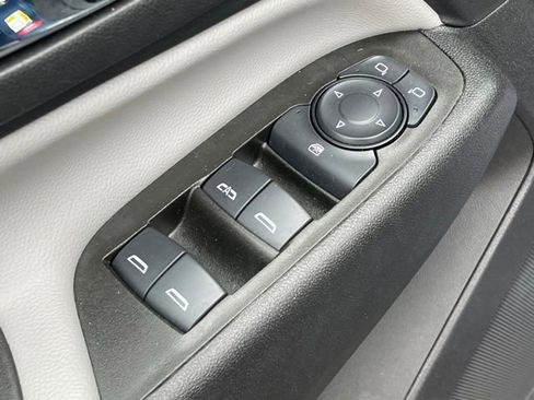 Used 2024 Chevrolet Equinox LT image 16