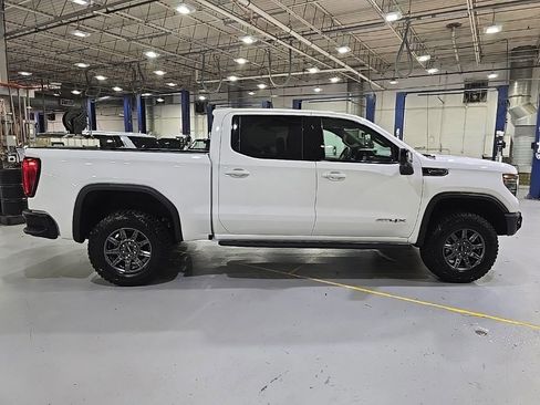 New 2026 GMC Sierra 1500 AT4X AWD/4WD image 8