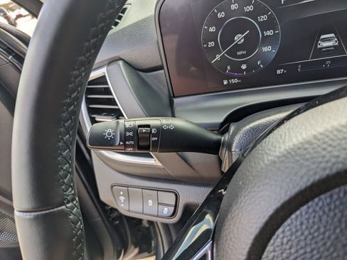 Certified 2025 Kia Seltos EX FWD image 31