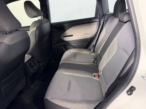 Used 2025 Subaru Forester Premium AWD/4WD image 20