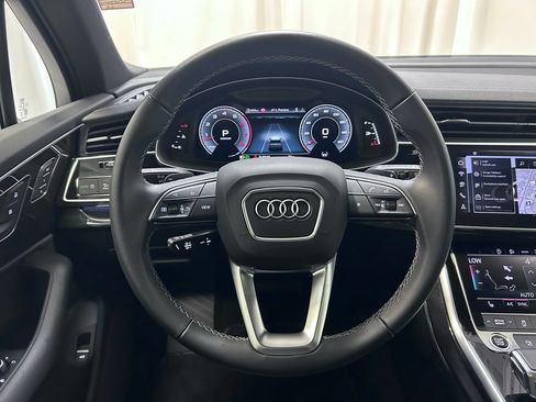 Used 2025 Audi Q7 3.0T Premium AWD/4WD image 9