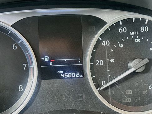 Used 2024 Nissan Versa S w/ S Plus Package FWD image 18