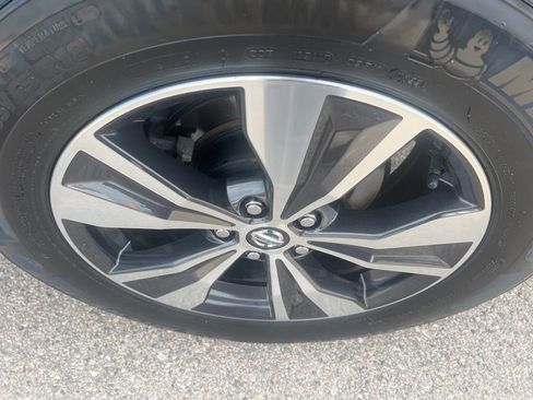 Certified 2022 Nissan Murano SV AWD/4WD image 42