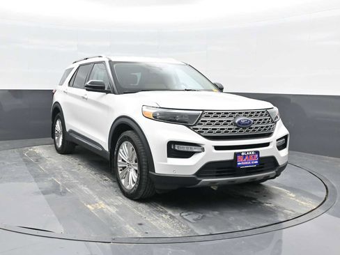 Used 2020 Ford Explorer Limited w/ Class III Trailer Tow Package AWD/4WD image 2