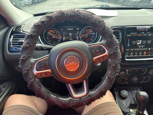Used 2019 Jeep Compass Limited AWD/4WD image 15
