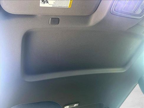 Used 2025 Chevrolet Silverado 1500 LT RWD image 17