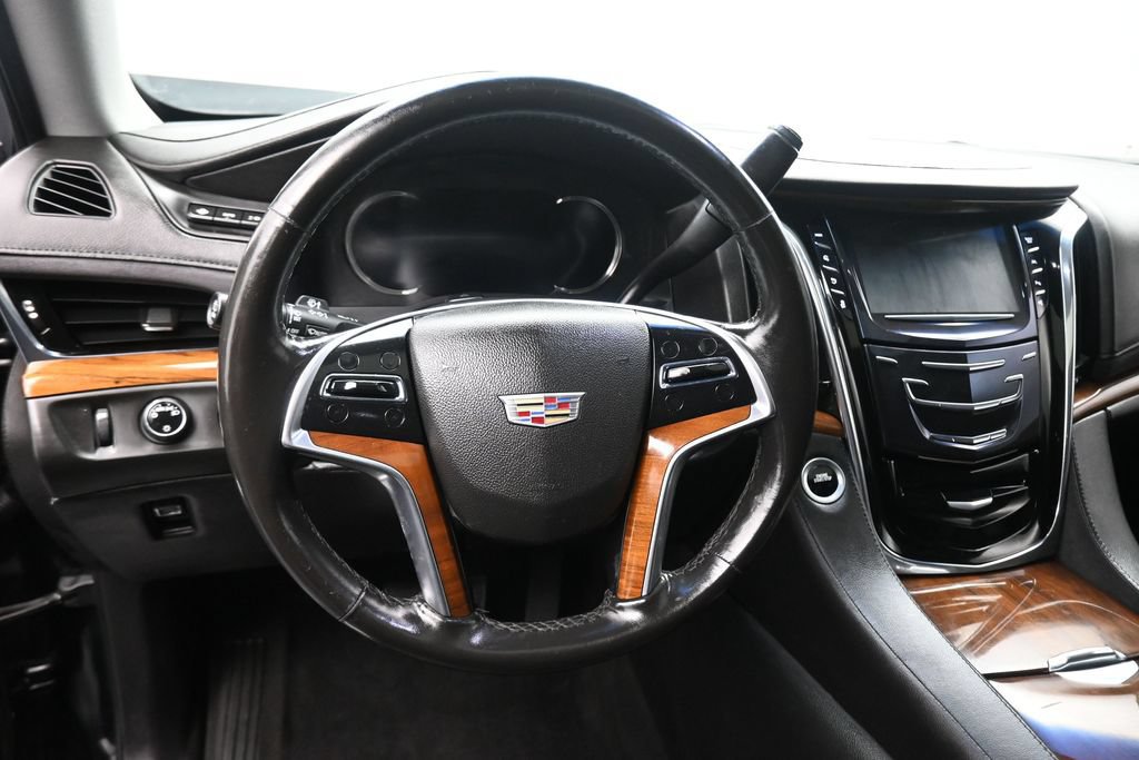 Used 2017 Cadillac Escalade ESV Premium Luxury AWD/4WD image 15