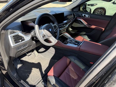 Used 2025 BMW X6 xDrive40i w/ Executive Package AWD/4WD image 5