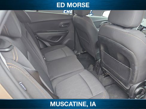 Used 2018 Chevrolet Trax LT image 17