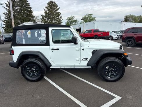 Used 2024 Jeep Wrangler Sport image 26