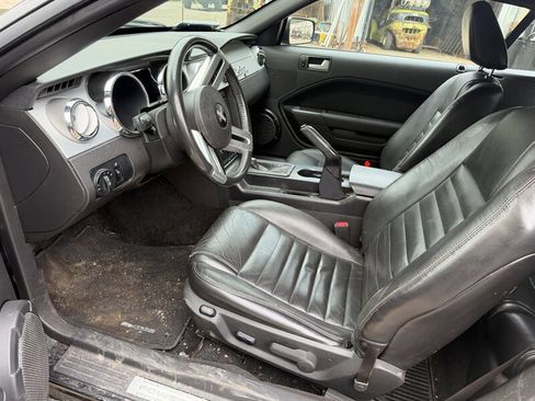 Used 2006 Ford Mustang GT RWD image 10