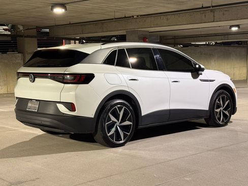 Used 2025 Volkswagen ID.4 Pro S image 8